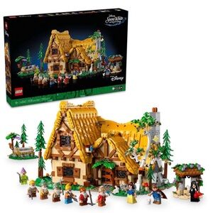 LEGO Disney Snow White Cottage with Characters